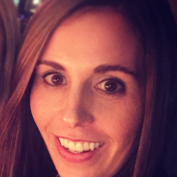 Meet your Posher, Heidi - Picture 1 of 1